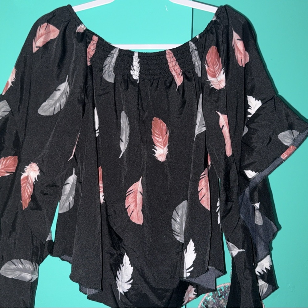 Black Feather Print Women's Top